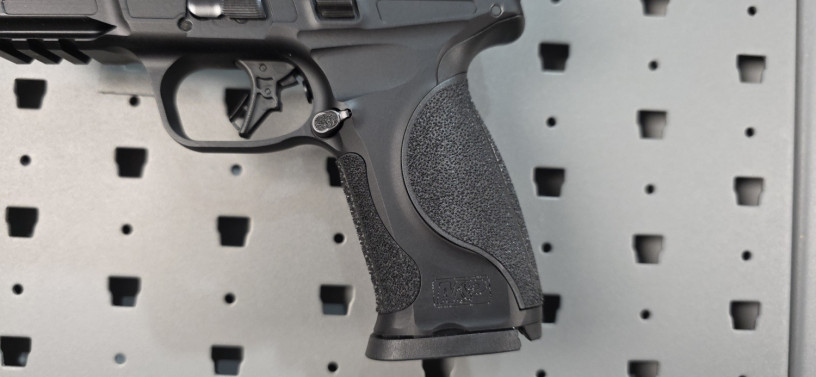 smith-wesson-mp-9-metal-carry-comp-9mm-big-4