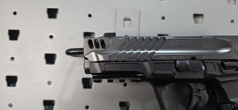 smith-wesson-mp-9-metal-carry-comp-9mm-big-2