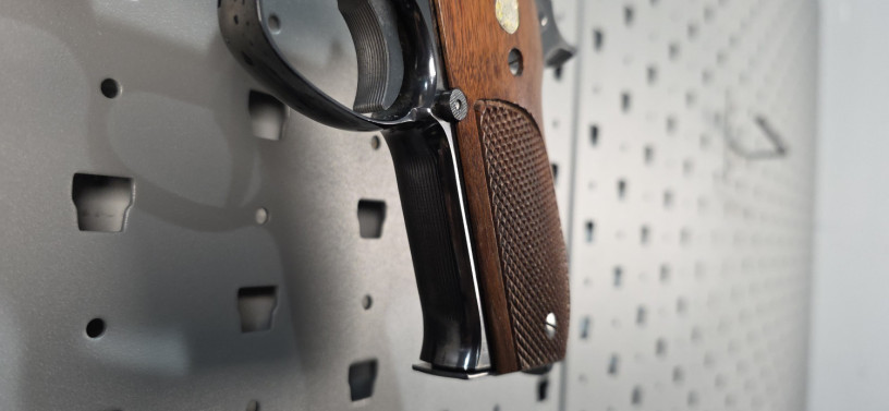 rare-smith-wesson-model-52-38-mid-range-wad-cutter-target-pistol-big-9