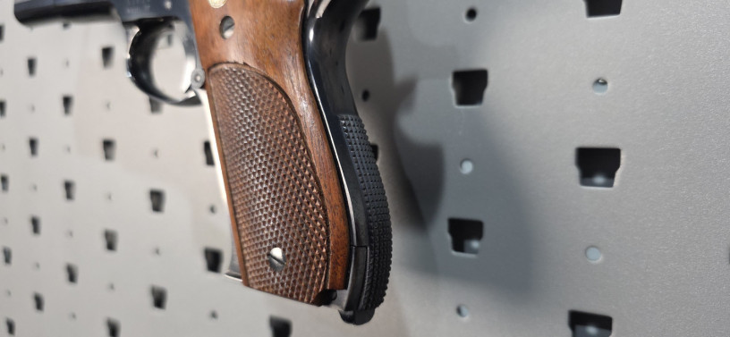 rare-smith-wesson-model-52-38-mid-range-wad-cutter-target-pistol-big-8