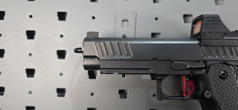 sti-staccato-p-2011-steel-frame-9mm-w-steel-cheely-grip-red-dirt-trigger-hsun-508t-big-2