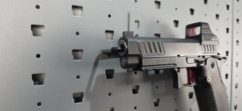 sti-staccato-p-2011-steel-frame-9mm-w-steel-cheely-grip-red-dirt-trigger-hsun-508t-big-1