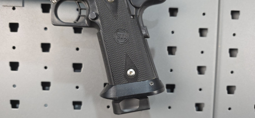 unobtainium-sti-international-perfect-10-2011-10mm-6-long-slide-full-frame-employee-firearm-one-of-a-kind-big-5