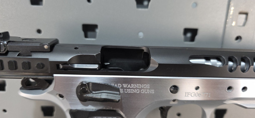 tanfoglio-defiant-10mm-match-pistol-w-case-accessories-big-21