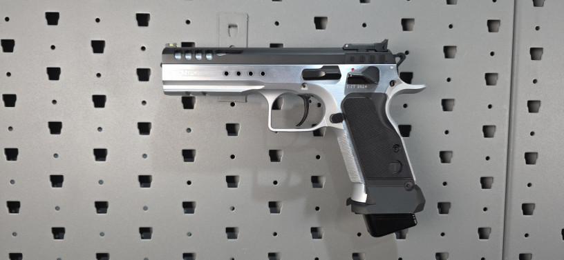 tanfoglio-defiant-10mm-match-pistol-w-case-accessories-big-0