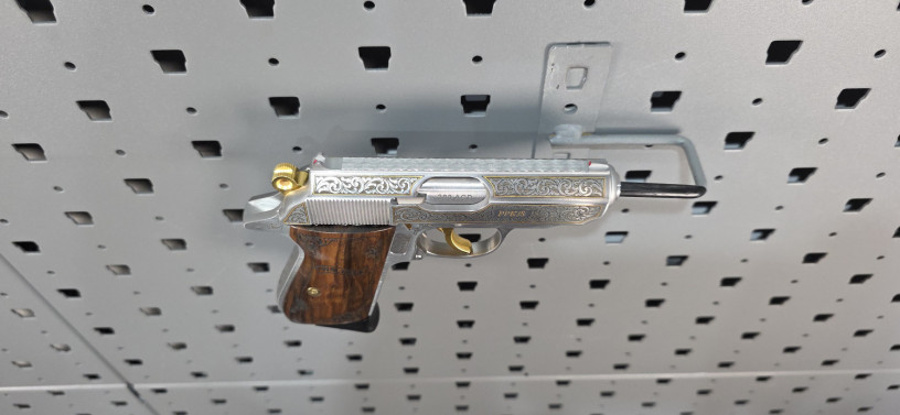 rare-walther-ppks-james-bond-engraved-380-acp-unfired-big-16