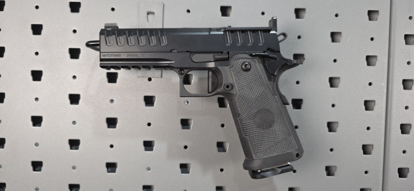 watchtower-apache-commander-425-2011-9mm-optic-ready-big-0