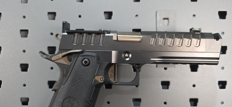 watchtower-apache-comp-2011-9mm-blackbronze-optic-ready-big-12