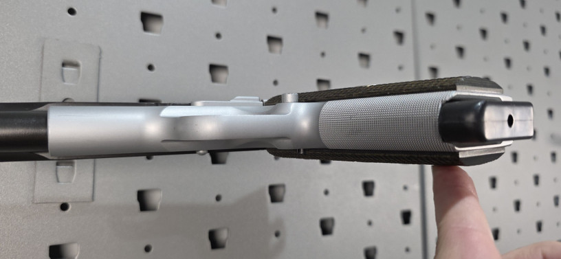 wilson-combat-cqb-1911-45-acp-two-tone-big-6