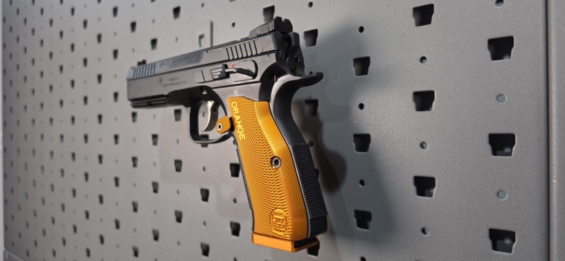 cz-shadow-2-orange-9mm-big-7