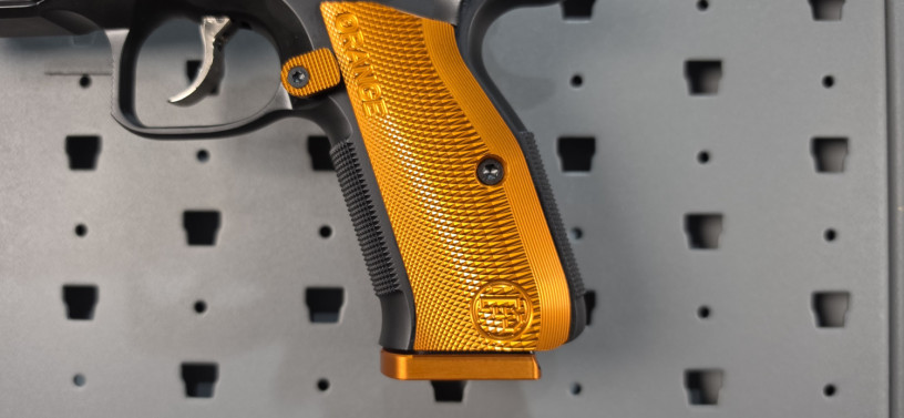 cz-shadow-2-orange-9mm-big-6