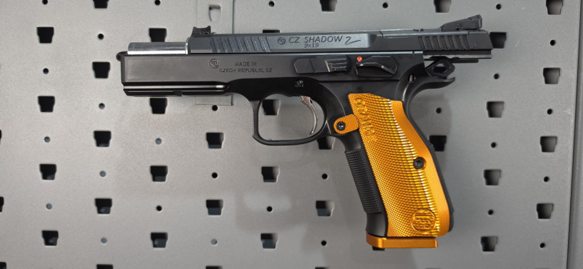 cz-shadow-2-orange-9mm-big-22