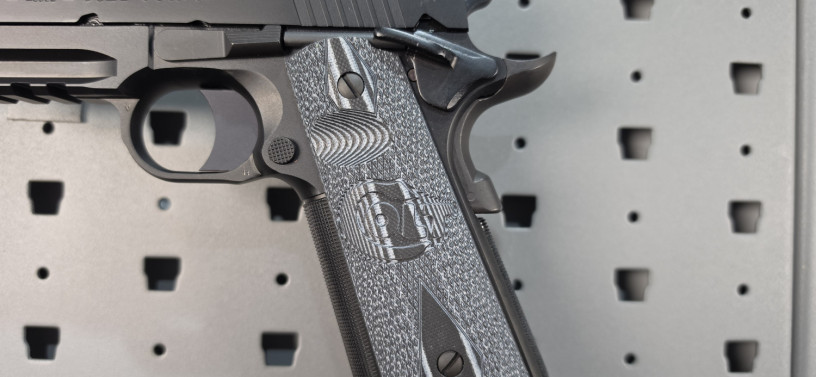 rare-colt-1911-combat-unit-rail-gun-9mm-big-6