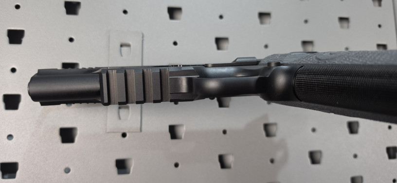 rare-colt-1911-combat-unit-rail-gun-9mm-big-11