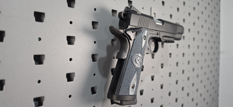 rare-colt-1911-combat-unit-rail-gun-9mm-big-22