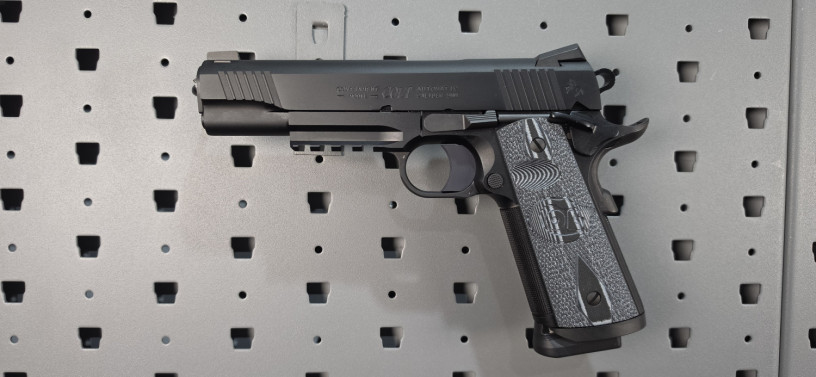 rare-colt-1911-combat-unit-rail-gun-9mm-big-0