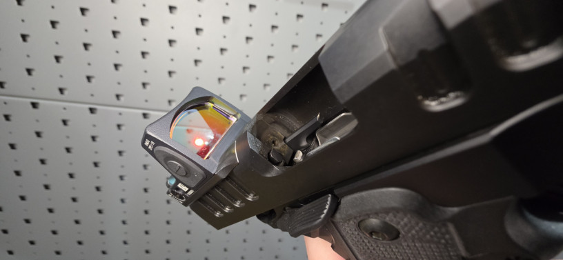 watchtower-apache-commander-2011-9mm-trijicon-rmr-big-26