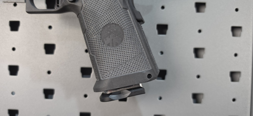 watchtower-apache-commander-2011-9mm-trijicon-rmr-big-7