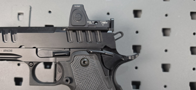 watchtower-apache-commander-2011-9mm-trijicon-rmr-big-4