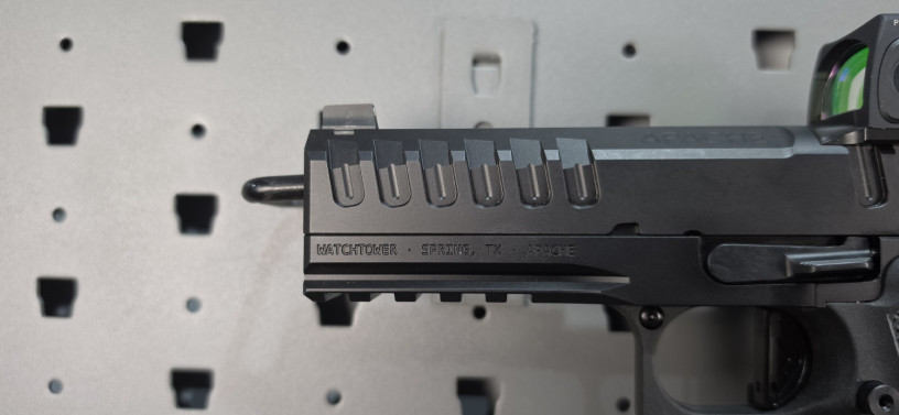 watchtower-apache-commander-2011-9mm-trijicon-rmr-big-2