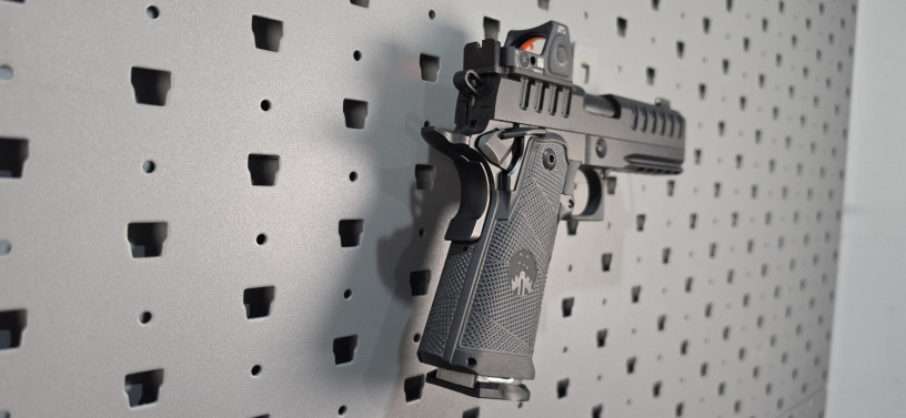 watchtower-apache-commander-2011-9mm-trijicon-rmr-big-21