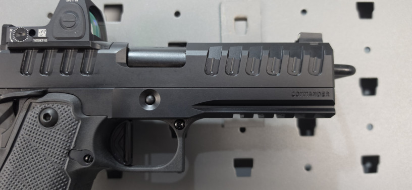 watchtower-apache-commander-2011-9mm-trijicon-rmr-big-16