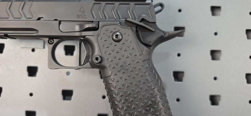 atlas-gunworks-eos-2011-9mm-ported-with-trijicon-sro-big-6