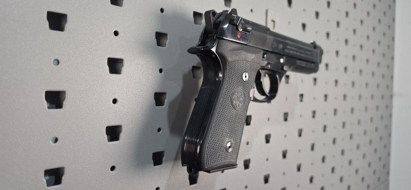 unfired-rare-beretta-92sb-9mm-50-years-of-90-series-246-of-1526-big-21