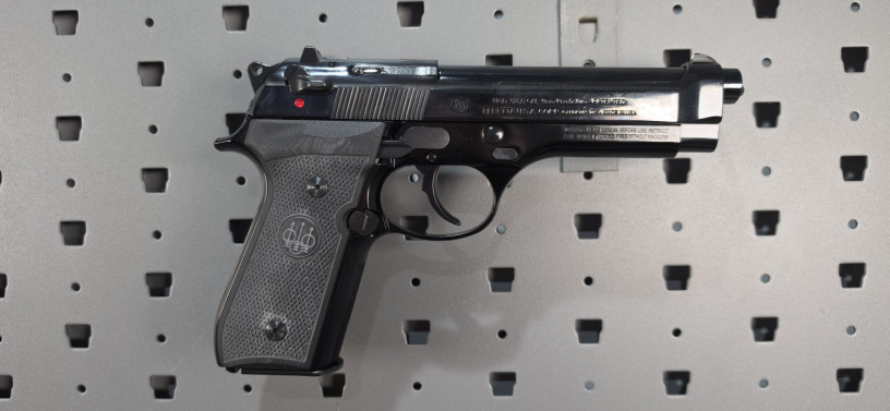 unfired-rare-beretta-92sb-9mm-50-years-of-90-series-246-of-1526-big-15