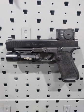 glock-34-gen5-w-acro-x300-big-1