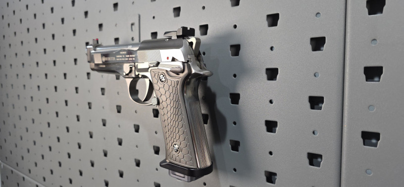 uber-rare-beretta-92-steel-i-sao-steel-frame-safety-big-6